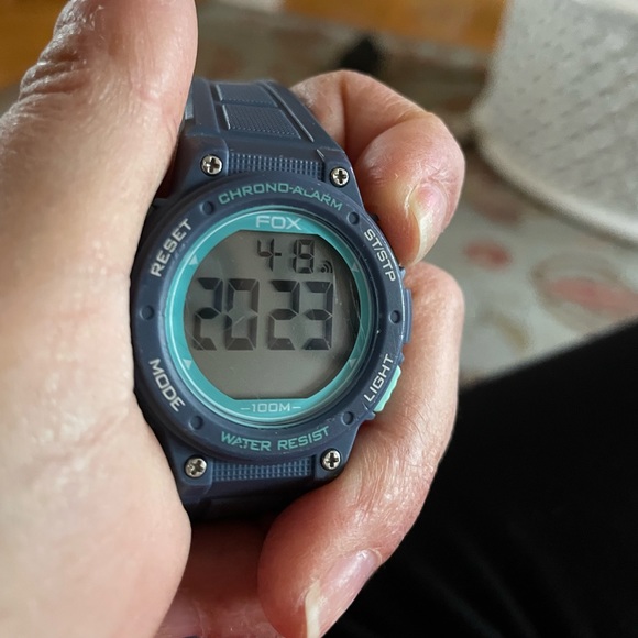 Digital Alarm Stop Watch - Picture 4 of 10